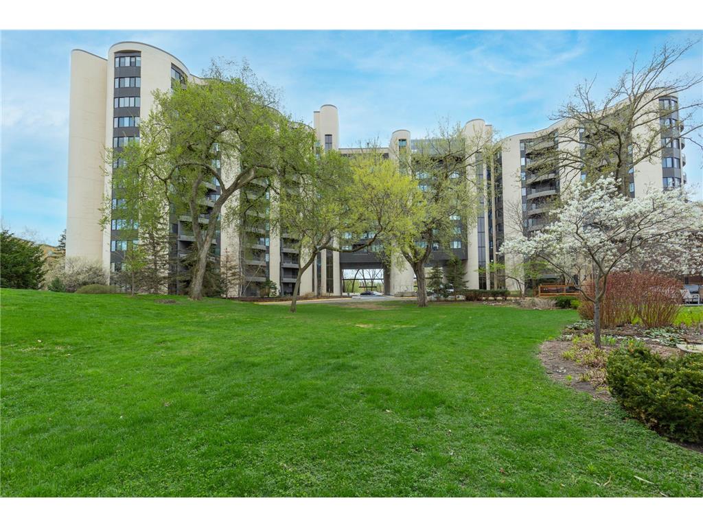 3145 Dean Court #1100 Minneapolis MN 55416 - Bde Maka Ska 6812293 image82