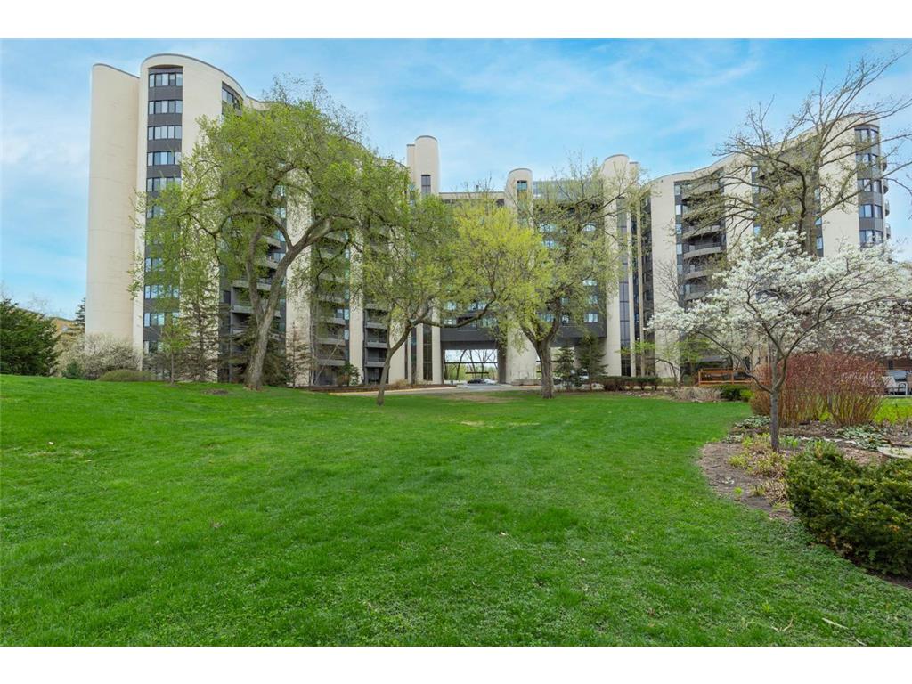 3145 Dean Court #1100 Minneapolis MN 55416 - Bde Maka Ska 7033726 image69