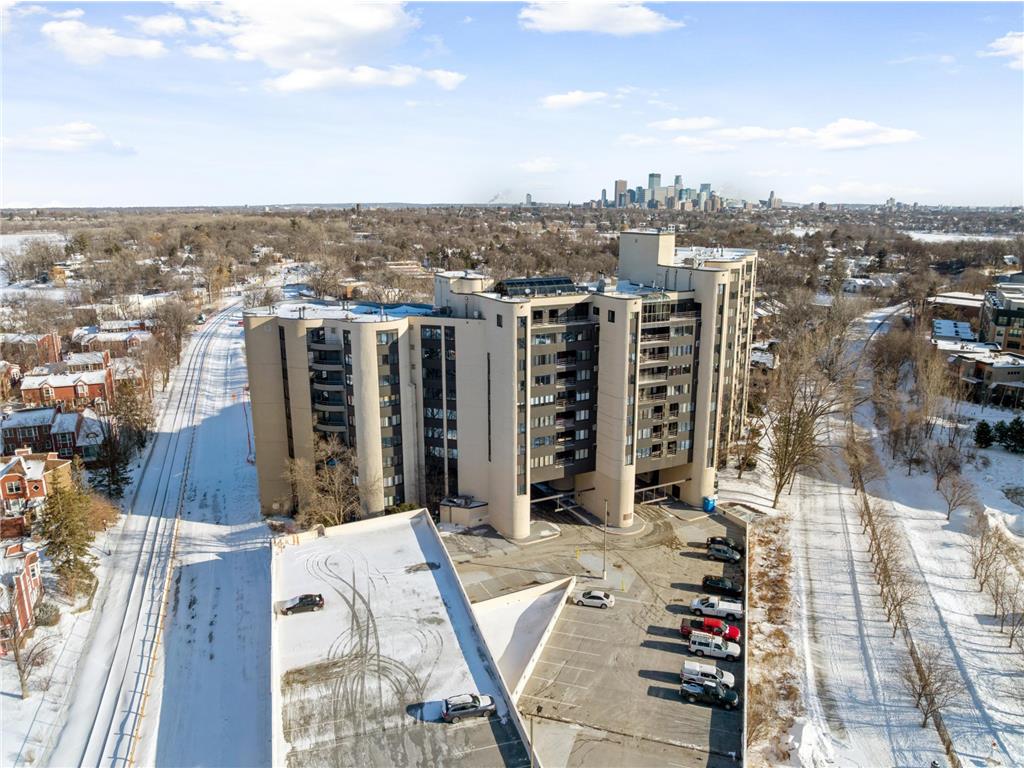 3145 Dean Court #501 Minneapolis MN 55416 7015385 image50