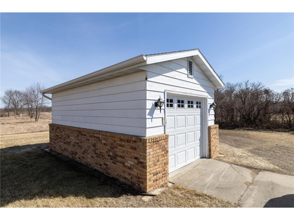 31468 County Highway 61 Leaf Lake Twp MN 56571 - Portage 7060051 image57