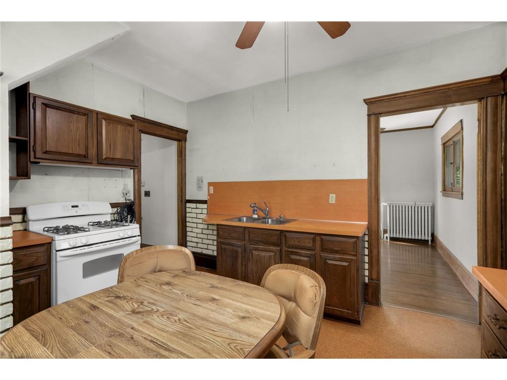 3148 Dupont Avenue S Minneapolis MN 55408 7055077 image20