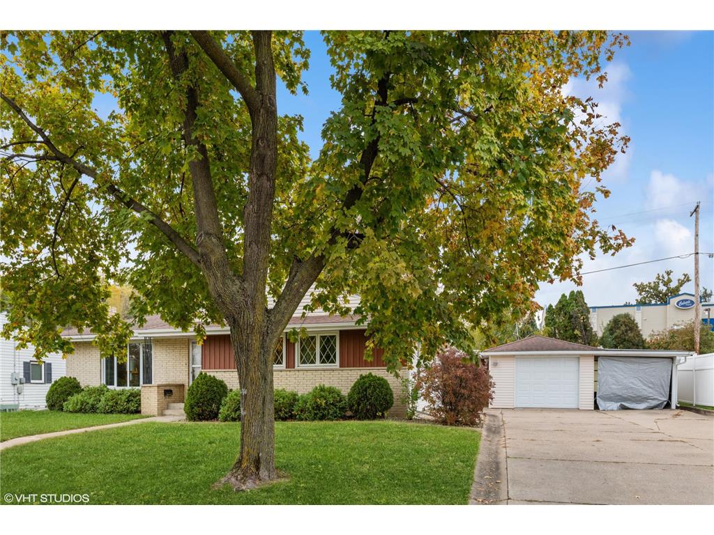 3149 Lawrence Street Red Wing MN 55066 6448018 image1