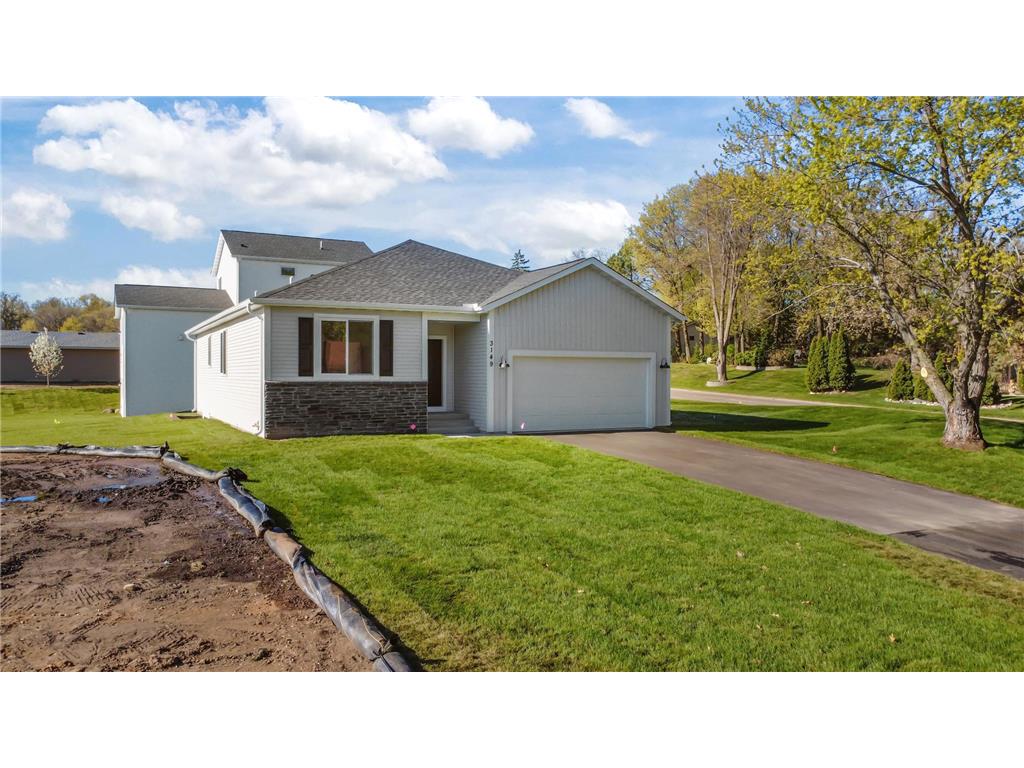 3149 Seminary Drive New Brighton MN 55112 7070384 image2
