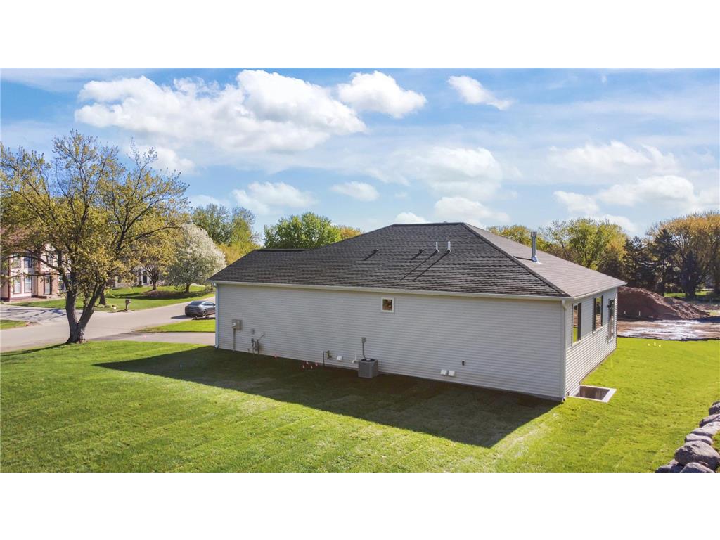 3149 Seminary Drive New Brighton MN 55112 7070384 image32