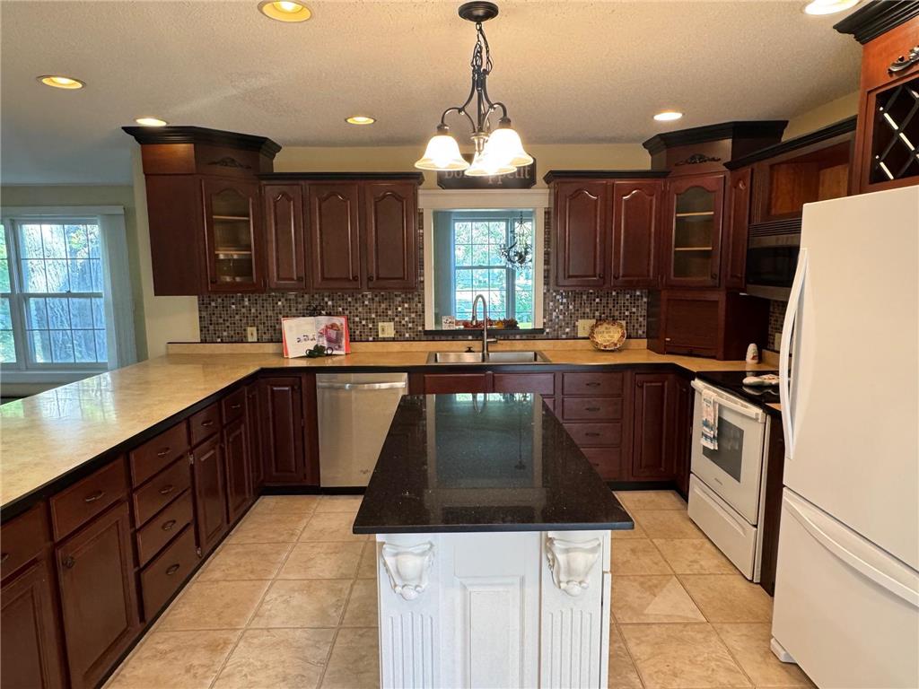 315 3rd Avenue NE Roseau MN 56751 - Roseau River 6812810 image2