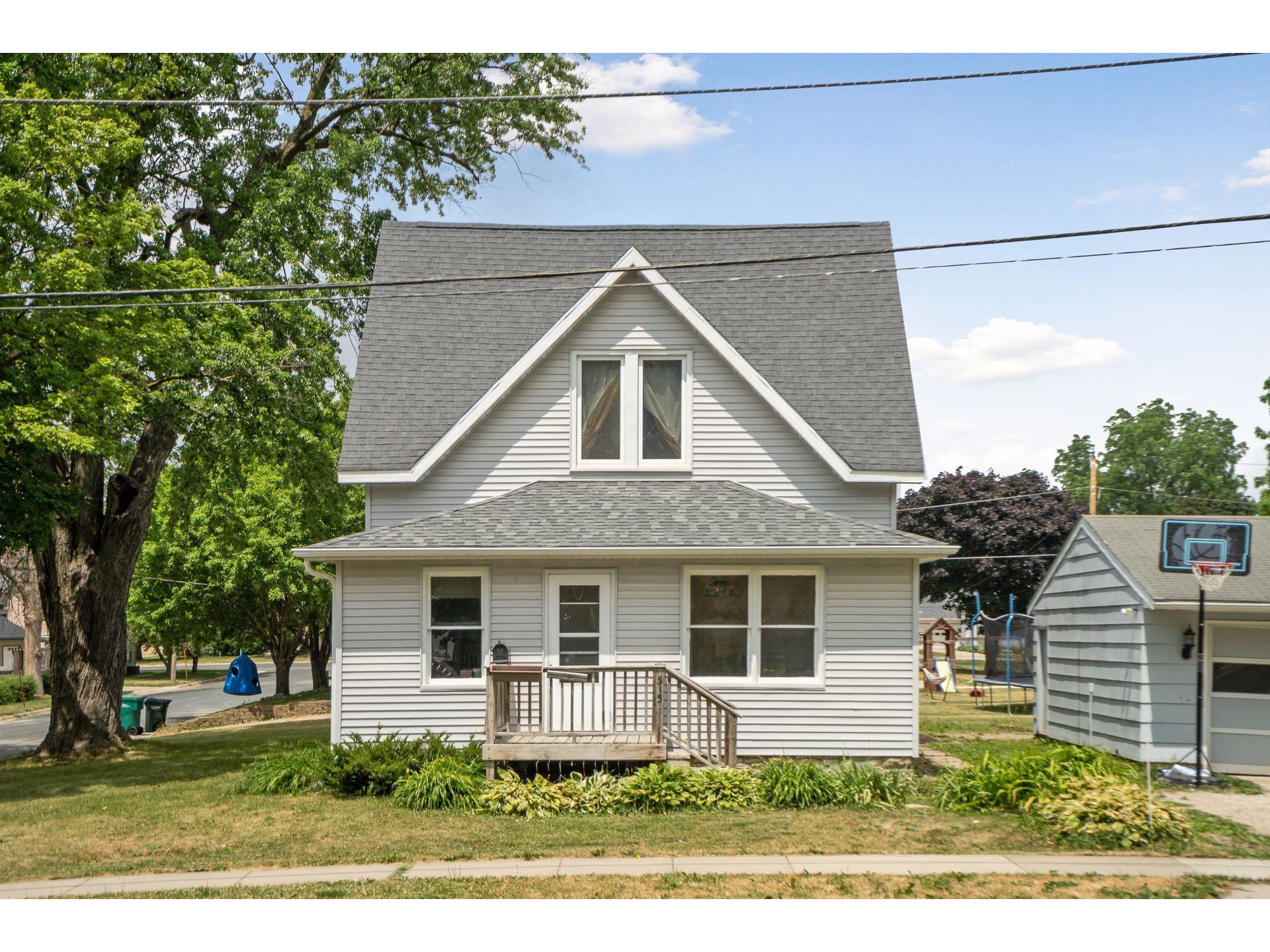 315 3rd Street SW, Stewartville, MN, 55976 MLS 5751100 Edina Realty