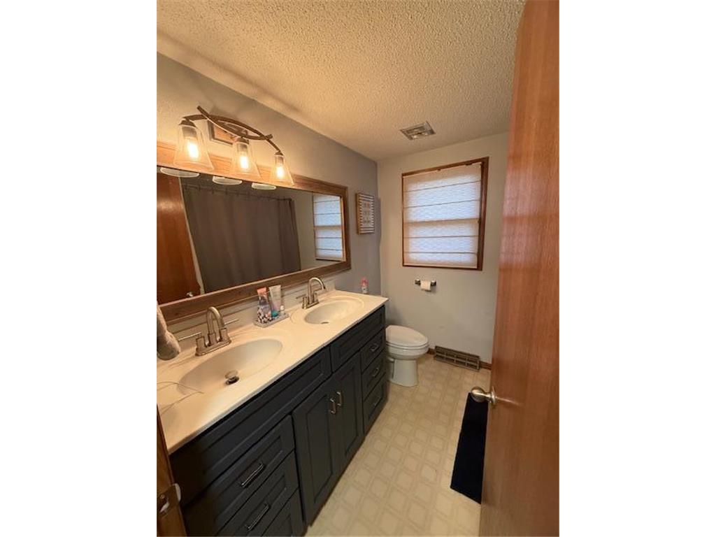 315 9th Avenue Clarkfield MN 56223 7024712 image11