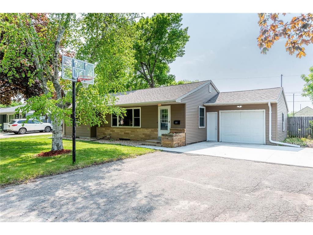 315 Dillon Avenue, Mankato, MN, 56001 MLS 6376618 Edina Realty