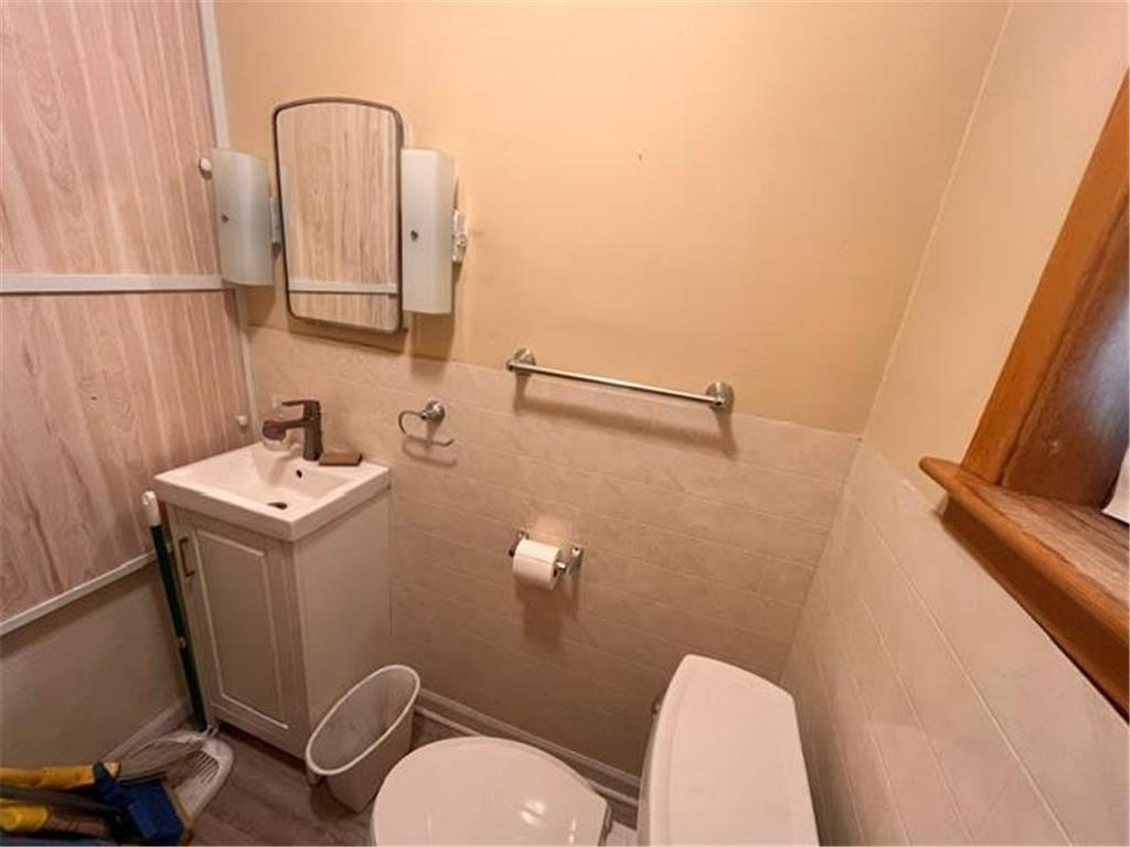 315 E Kentucky Street Saint Croix Falls WI 54024 7107005 image9