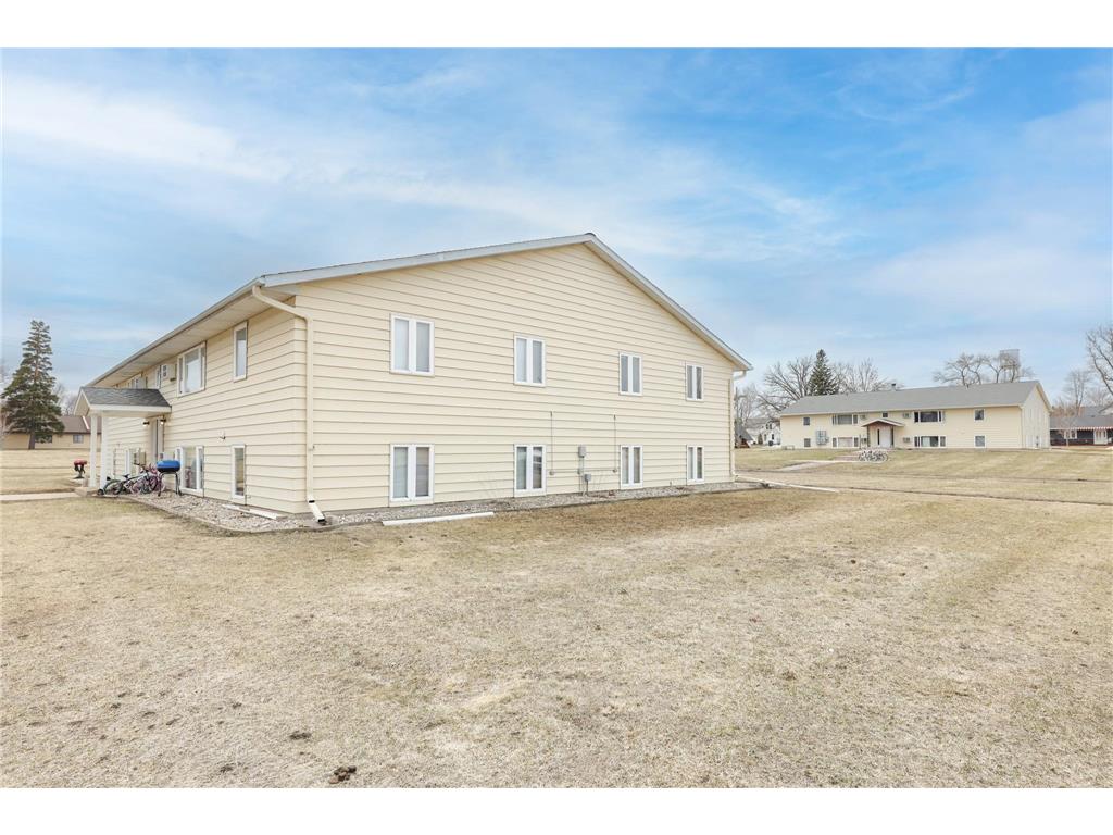 315 E Main Street Cyrus MN 56323 7011649 image1
