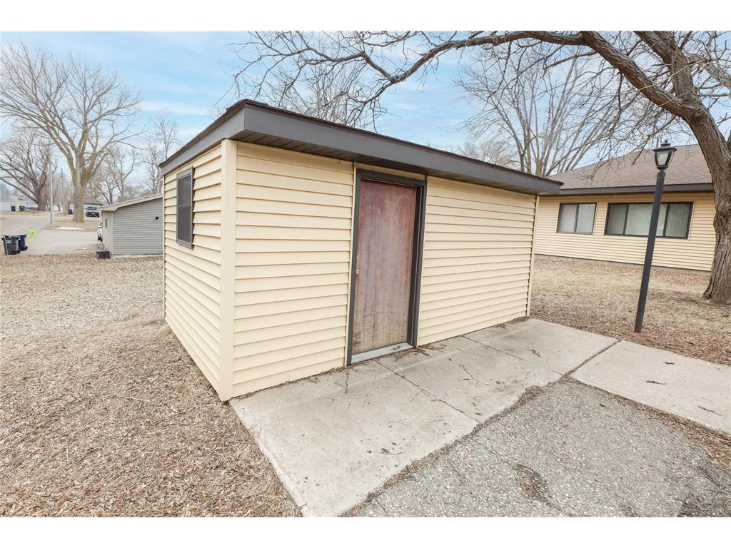 315 E Main Street Cyrus MN 56323 7011649 image7