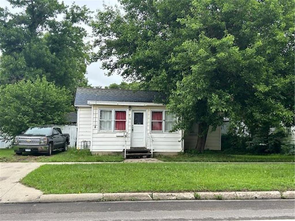 315 E Main Street Marshall MN 56258 6746035 image1