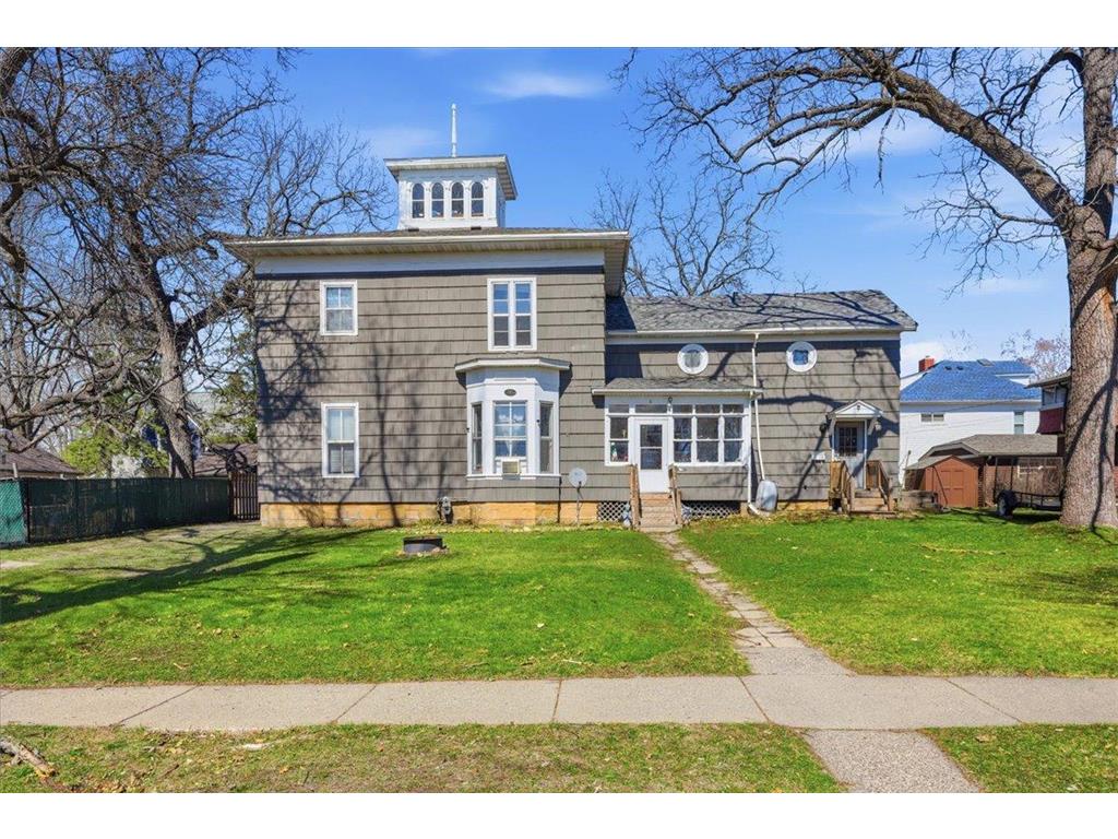 315 E Maple Street River Falls WI 54022 7043333 image1