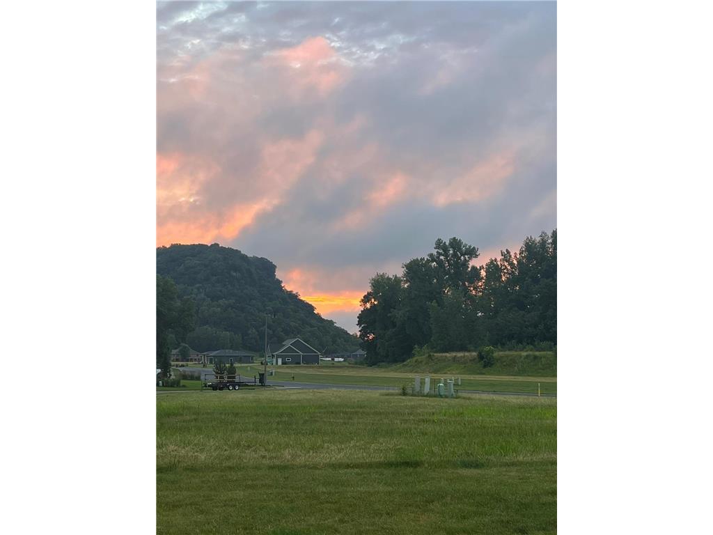 315 Grand Drive Lake City MN 55041 6562822 image1