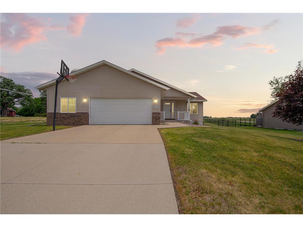 315 Hazeltine Avenue NE Owatonna MN 55060 7091414 image1