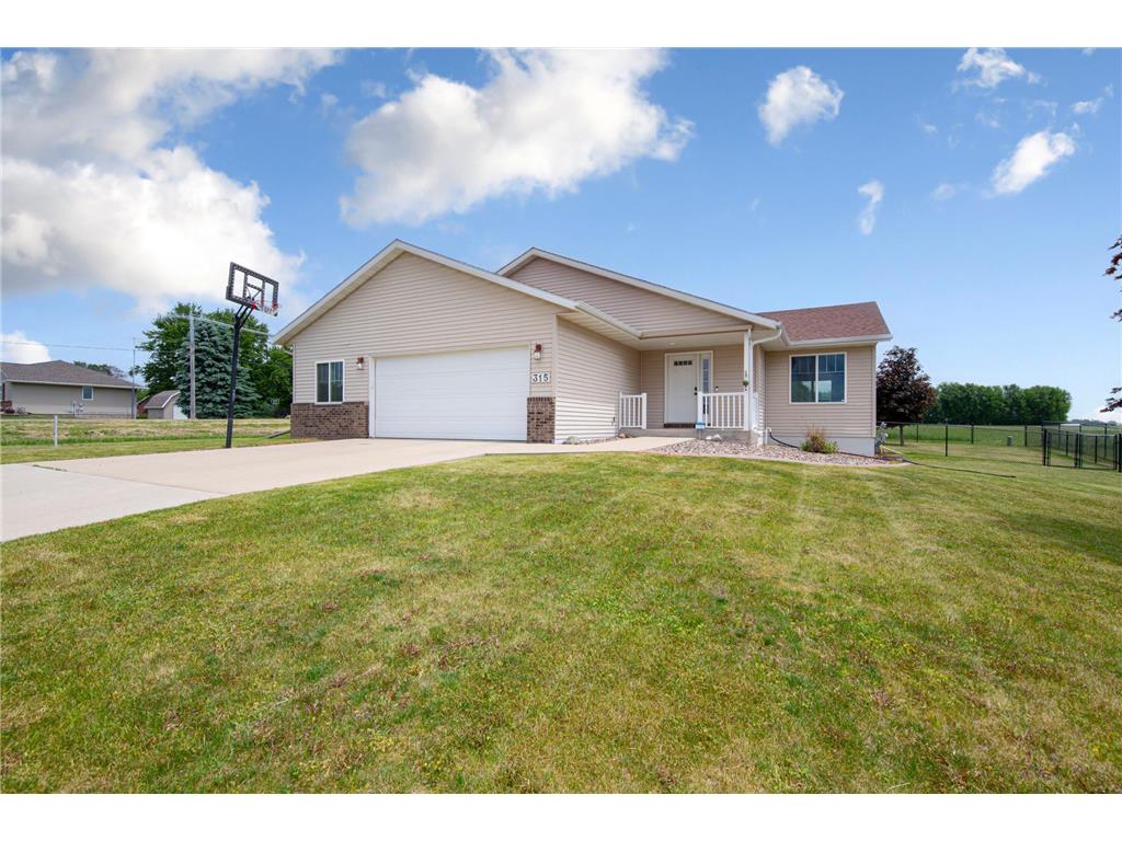 315 Hazeltine Avenue NE Owatonna MN 55060 7091414 image3