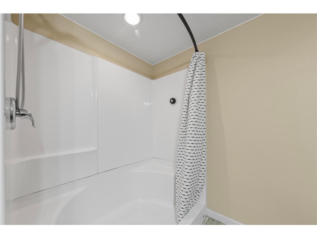 315 Hazeltine Avenue NE Owatonna MN 55060 7091414 image32