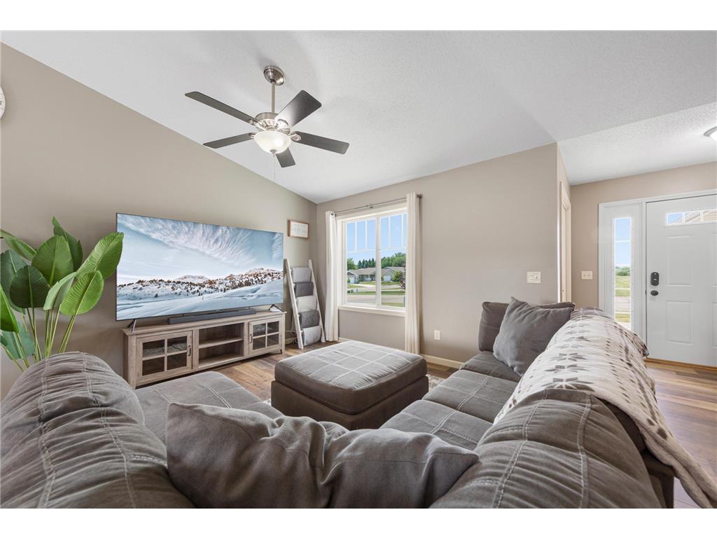 315 Hazeltine Avenue NE Owatonna MN 55060 7091414 image9