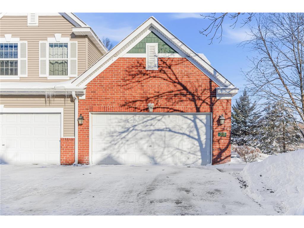 315 Heritage Trail Circle Pines MN 55014 7000438 image1