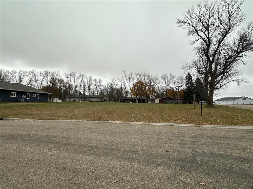 315 Mueller Drive Hendricks MN 56136 6812965 image1