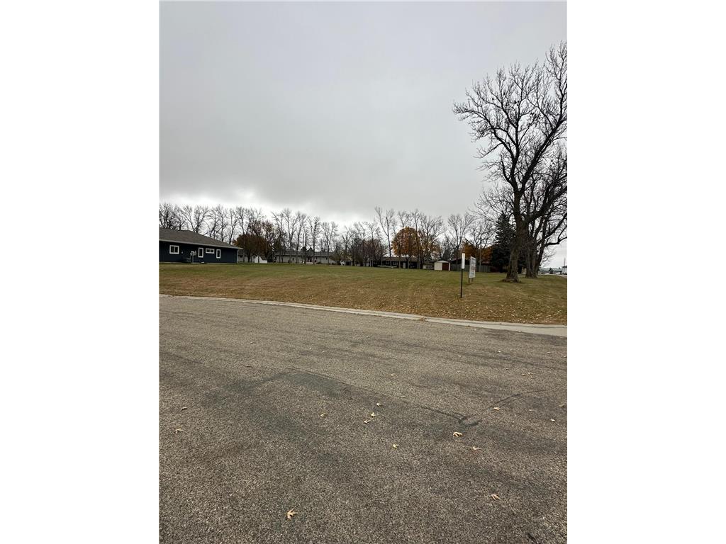 315 Mueller Drive Hendricks MN 56136 6812965 image2