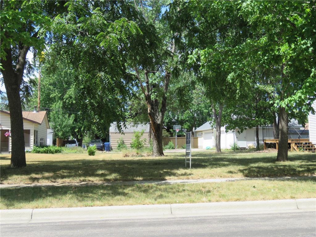 315 N 19 1/2 Saint Cloud MN 56303 6396477 image1