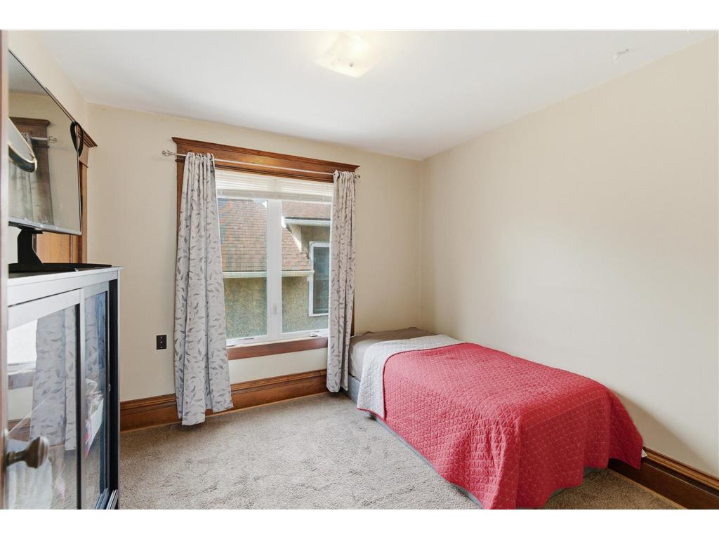 315 N Broad Street Mankato MN 56001 7058505 image17