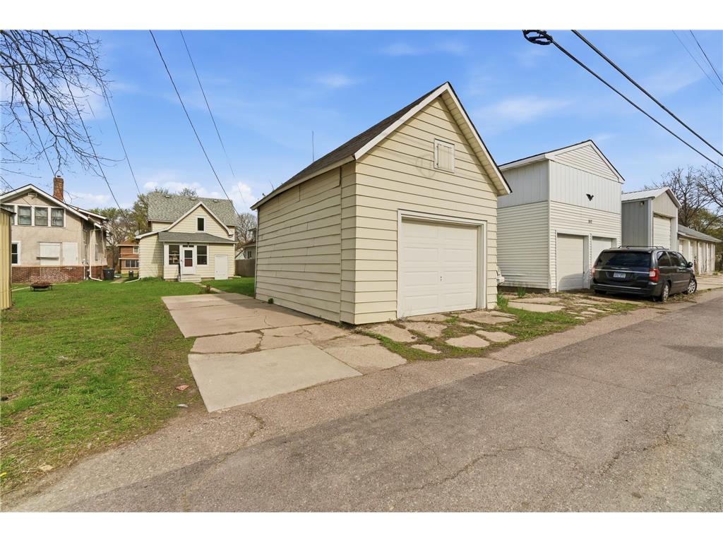 315 N Broad Street Mankato MN 56001 7058505 image23