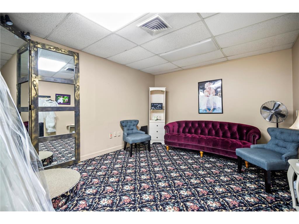 315 N Cedar Avenue Owatonna MN 55060 6658425 image16