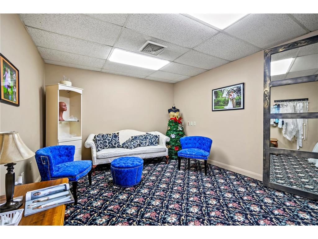 315 N Cedar Avenue Owatonna MN 55060 6658425 image18