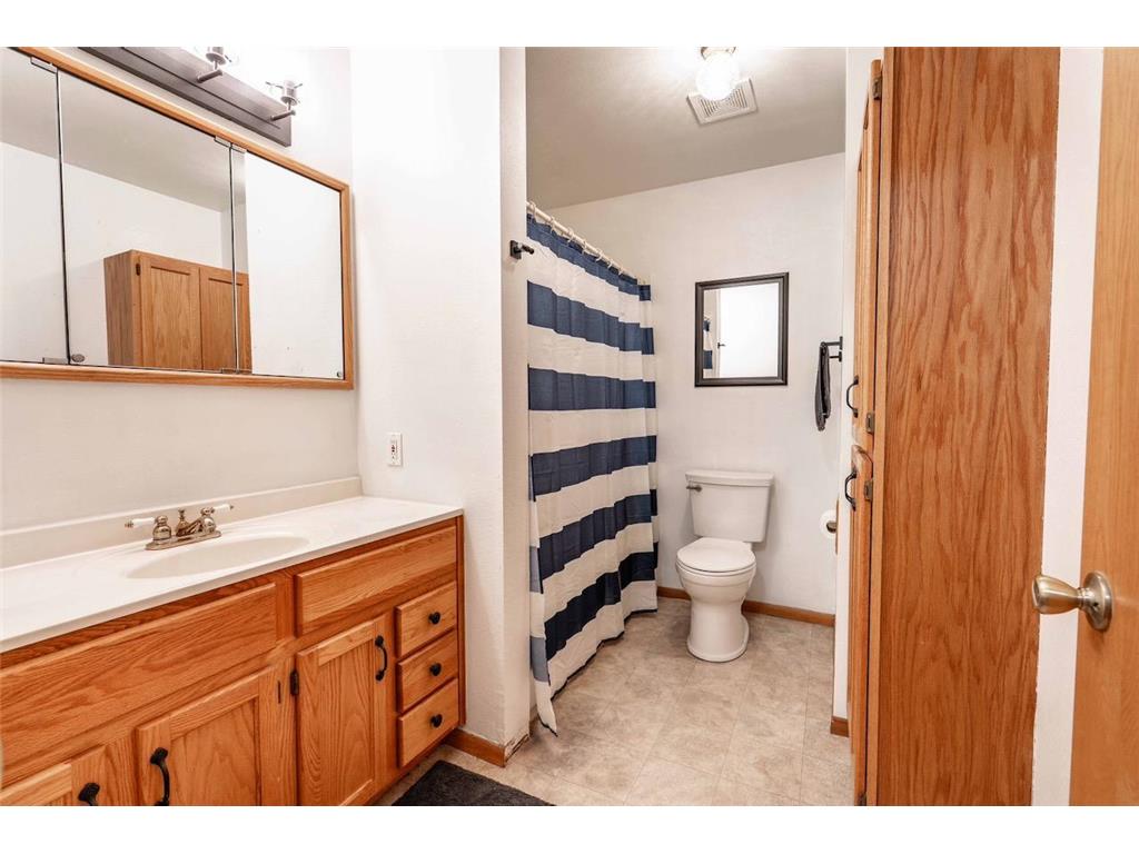 315 N Concord Street Fergus Falls MN 56537 7102646 image23
