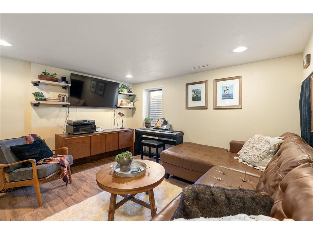 315 N Pine Avenue Owatonna MN 55060 7051345 image28