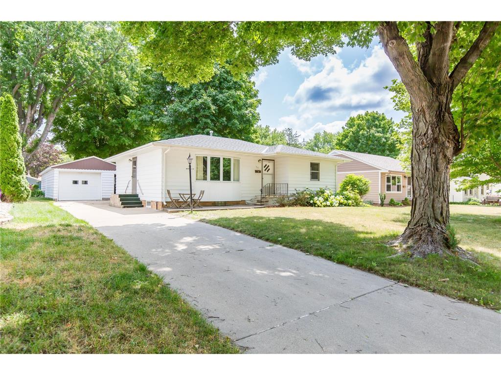315 Pershing Avenue N New Prague MN 56071 6403801 image1