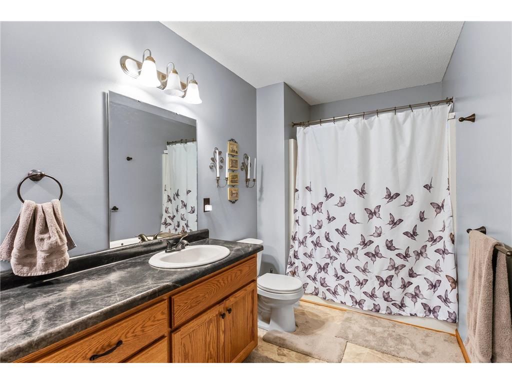 315 Roosevelt Street S #B Cambridge MN 55008 6775486 image15