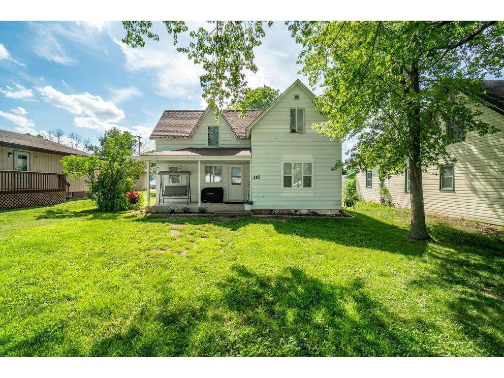 315 S Woodworth Street Elmwood WI 54740 6750146 image1