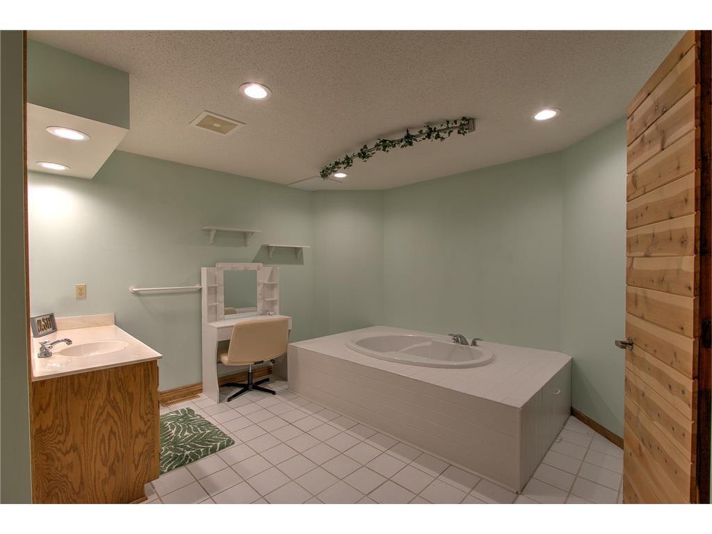 315 Sunset Lane N Cambridge MN 55008 7088044 image27