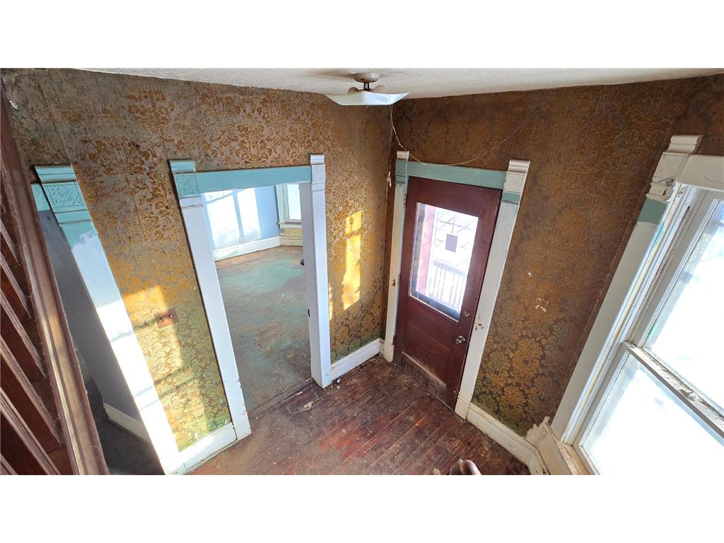 315 W Newburg Avenue Mabel MN 55954 6824368 image4