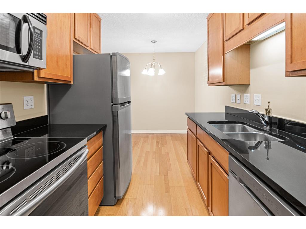 3150 Excelsior Boulevard 102, Minneapolis, MN, 55416 MLS 6271448