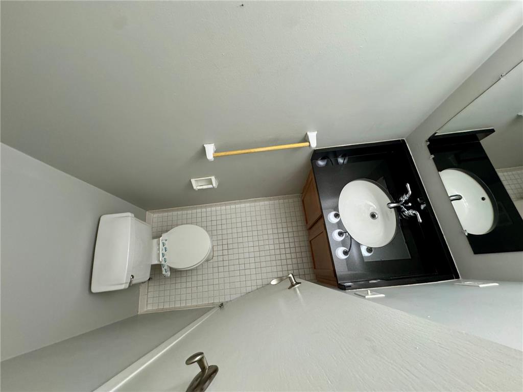 3150 Excelsior Boulevard #211 Minneapolis MN 55416 6802562 image8