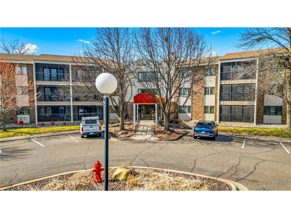 3150 Glen Oaks Avenue #105A White Bear Lake MN 55110 7046377 image1