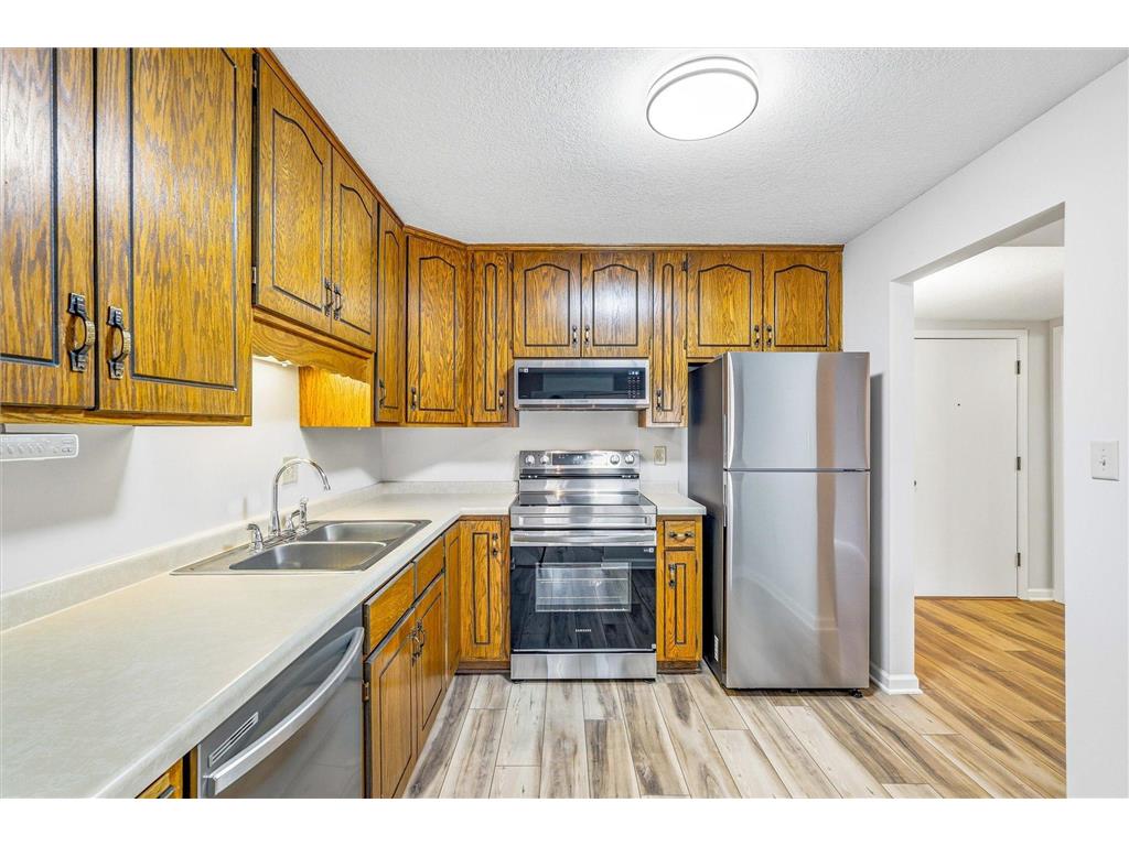 3150 Glen Oaks Avenue #105A White Bear Lake MN 55110 7046377 image6