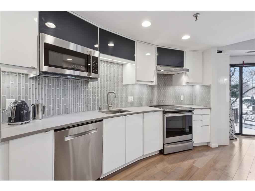 3151 Dean Court #B106 Minneapolis MN 55416 7045232 image2