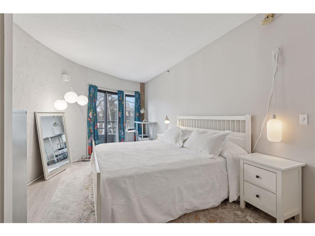 3151 Dean Court #B106 Minneapolis MN 55416 7045232 image20