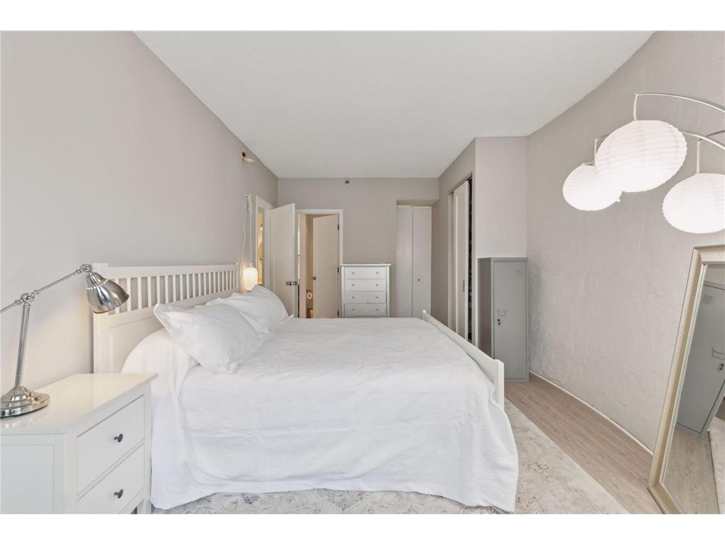 3151 Dean Court #B106 Minneapolis MN 55416 7045232 image22