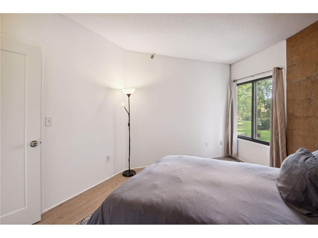 3151 Dean Court #B106 Minneapolis MN 55416 7045232 image24