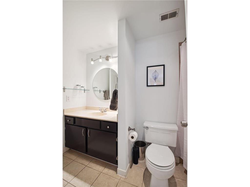 3151 Dean Court #B106 Minneapolis MN 55416 7045232 image29