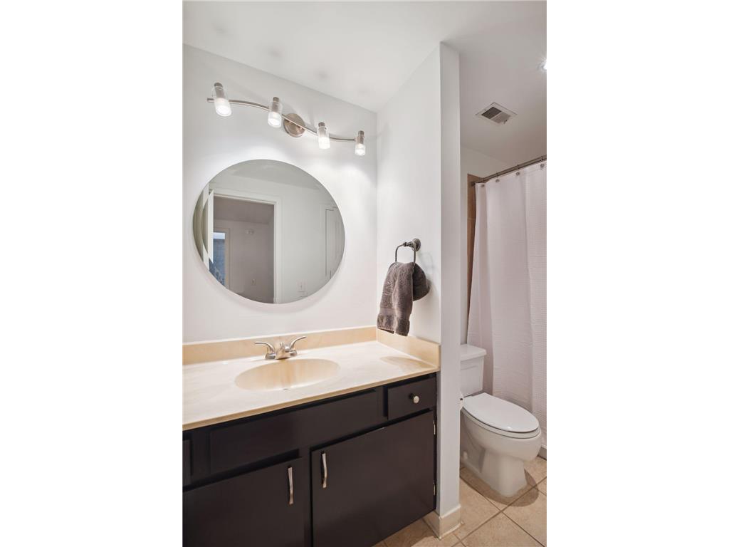3151 Dean Court #B106 Minneapolis MN 55416 7045232 image30