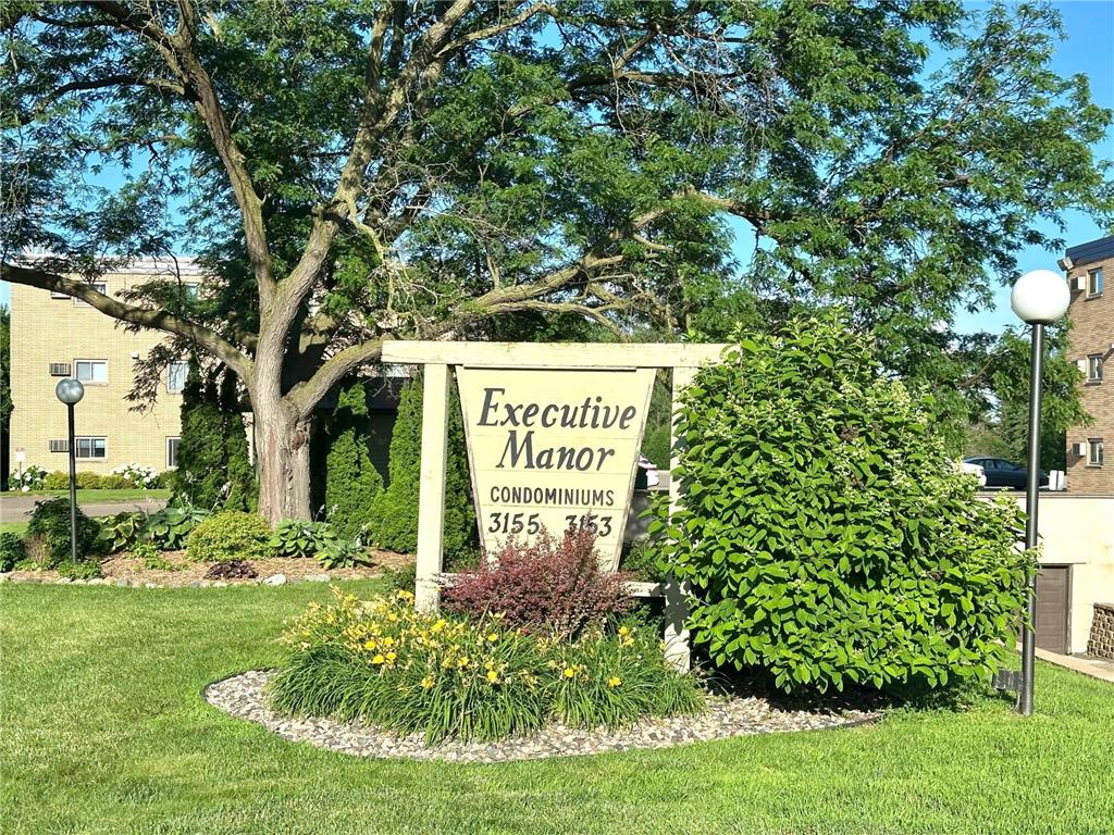 3153 Old Highway 8 #103 Roseville MN 55418 6747538 image1