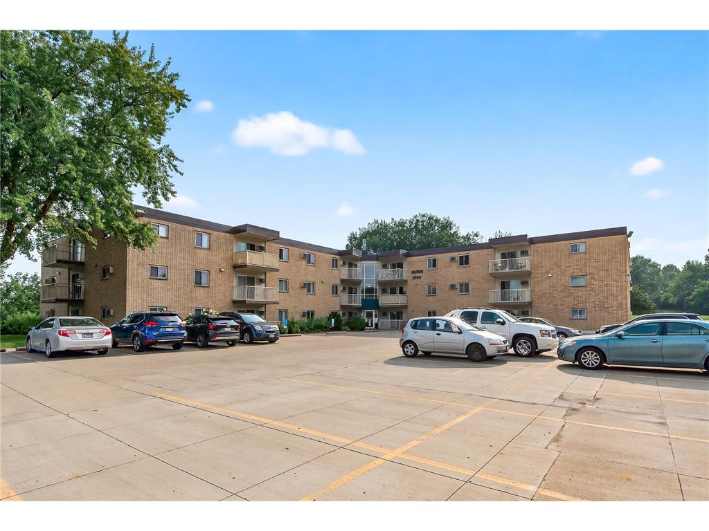 3153 Old Highway 8 #304 Roseville MN 55418 7046976 image29