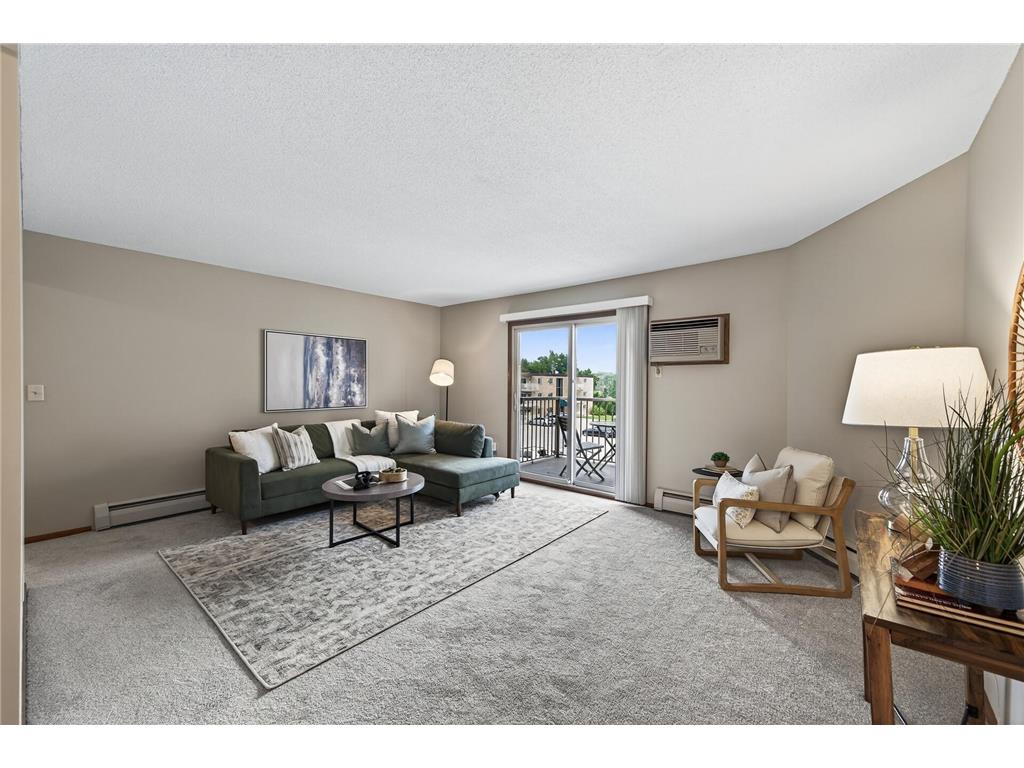 3153 Old Highway 8 #304 Roseville MN 55418 7046976 image3